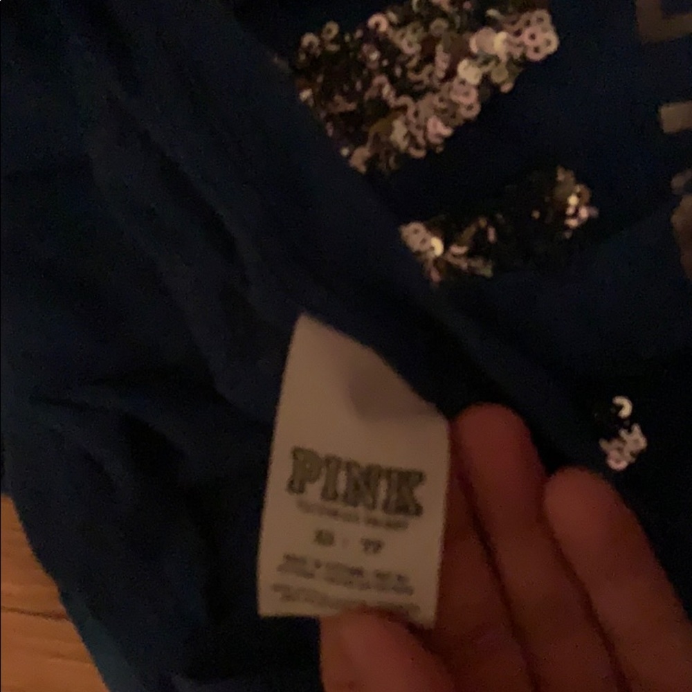 Sweatshirt bundle - Picture 4 of 4